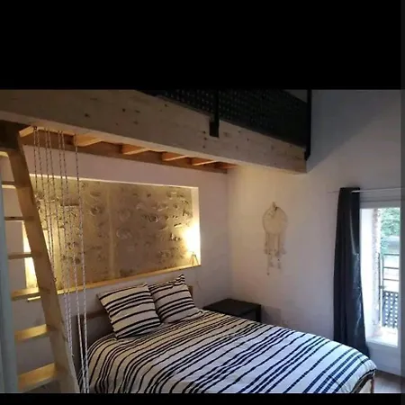 Duplex Refait A Neuf Dans Vieille Batisse Villa Prades  Exterior photo