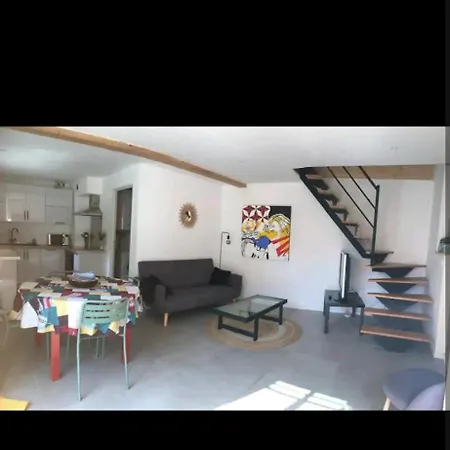 Duplex Refait A Neuf Dans Vieille Batisse Villa Prades  Exterior photo