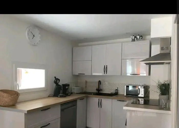 Duplex Refait A Neuf Dans Vieille Batisse